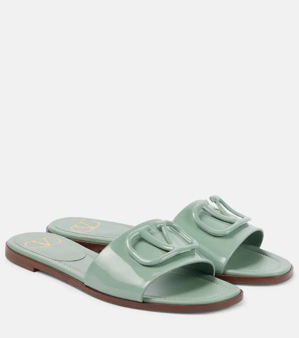  Valentino Garavani Valentino Garavani Vlogo Signature Patent Leather Slides 