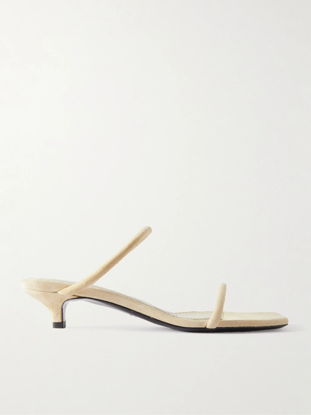  Toteme Toteme - The Minimalist Suede Sandals - Ecru 