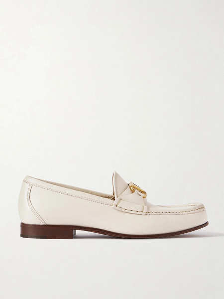  Valentino Garavani Valentino Garavani - Vlogo Signature Embellished Leather Loafers - Ivory 