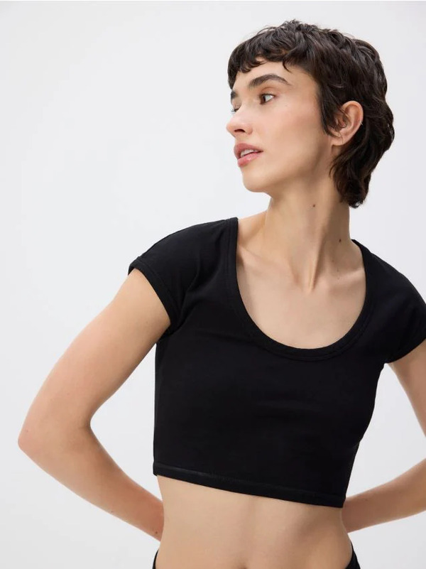  Reserved - Bawełniany Crop Top - Czarny 