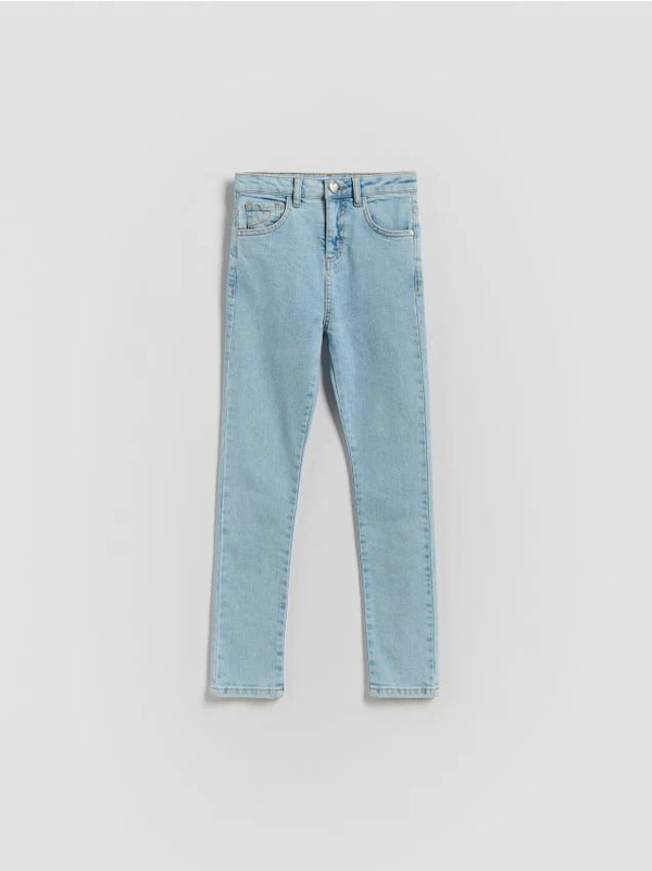  Reserved - Jeansy Slim Fit Z Guzikiem W Serce - Niebieski 