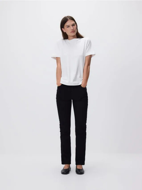  Reserved - Jeansy Slim Straight - Czarny 