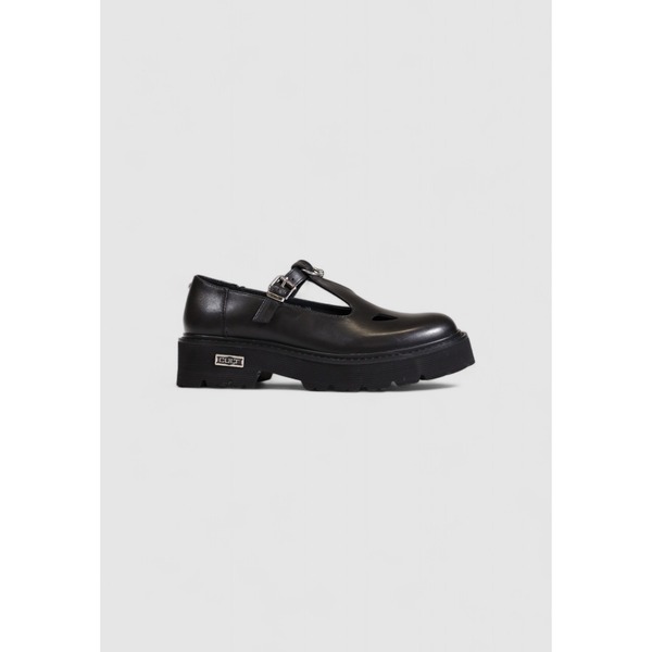  Cult  Buty Cult  Slash 4216 Low W Leather W/ Piercing Clw421600  