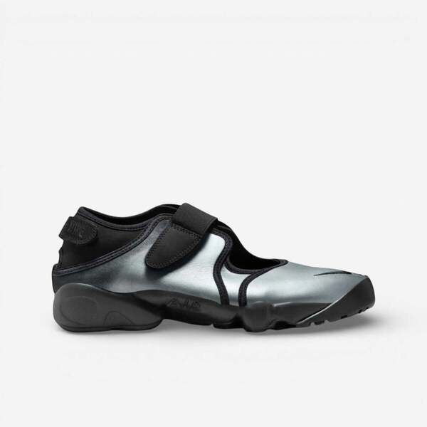 Nike  Buty Nike  Air Rift Ltr Metallic Silver (women's)  