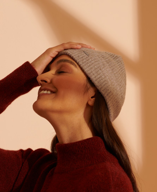  Superdry Cashmere Beanie 